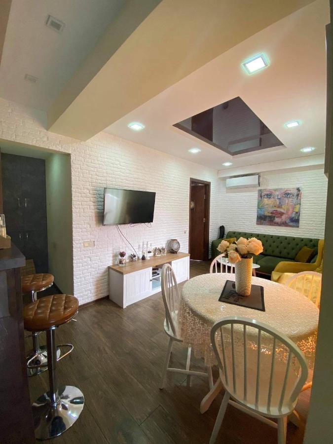 트빌리시 Apartament Victoria 아파트 외부 사진
