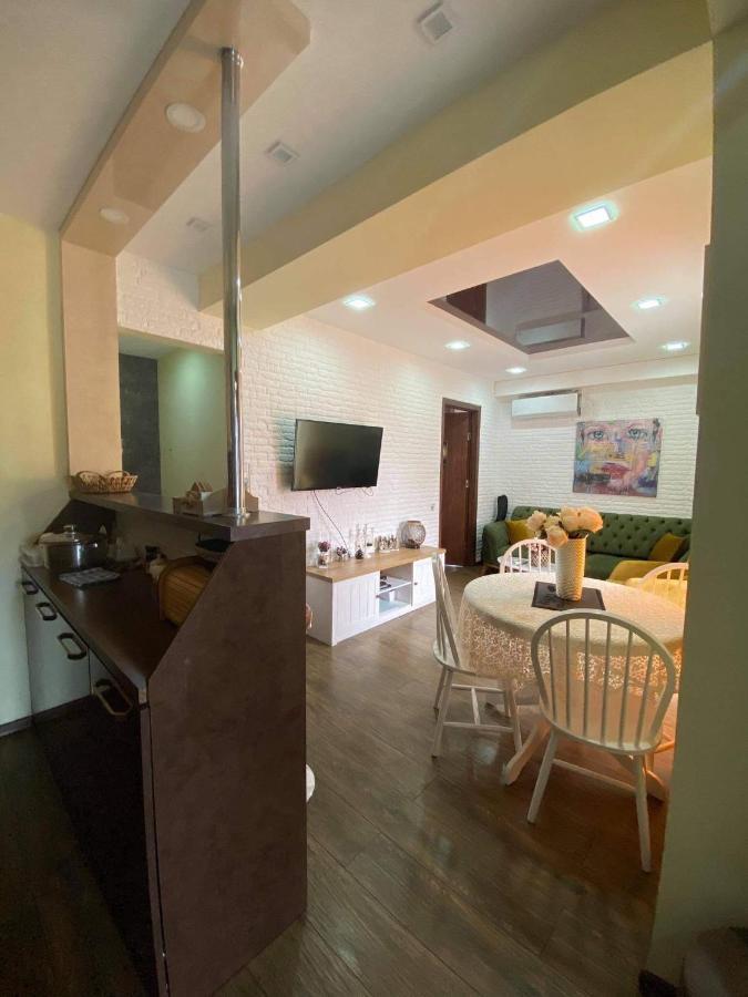 트빌리시 Apartament Victoria 아파트 외부 사진